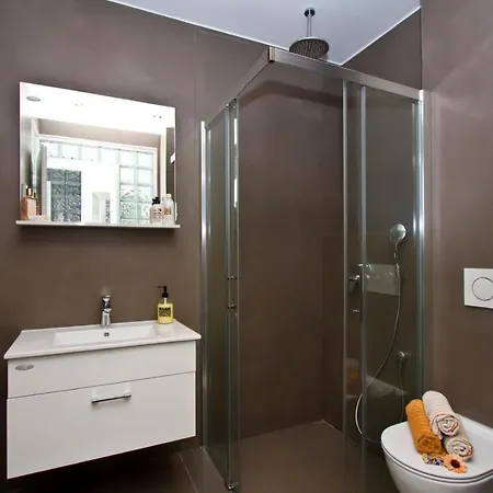 Luxury With Roofed Patio Near & Center Apartment