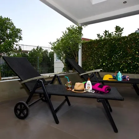Luxury With Roofed Patio Near & Center Apartment